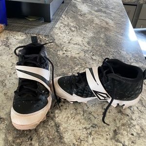 Girls softball cleats
